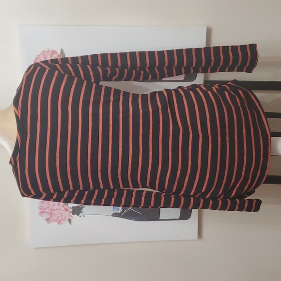 Isabel Maternity top size large - Picture 5 of 10